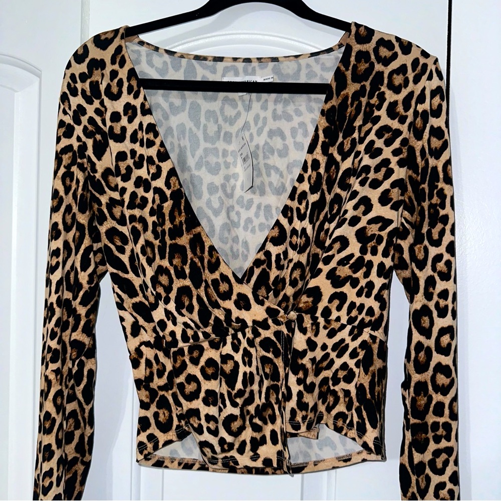 NWT Good Touch Wrap Leopard Top - 3 (L)